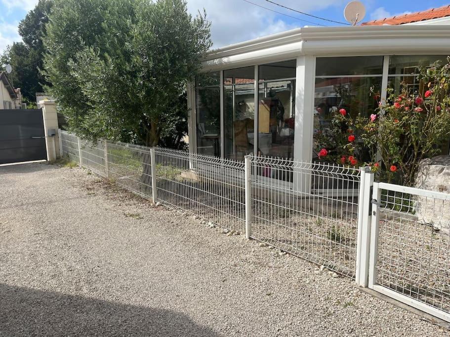 Charmante Maison Au Calme רויאן מראה חיצוני תמונה